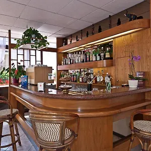 Hotel Prestige